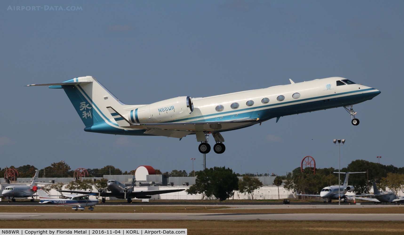 N88WR, 2007 Gulfstream Aerospace GIV-X (G450) C/N 4085, NBAA 2016