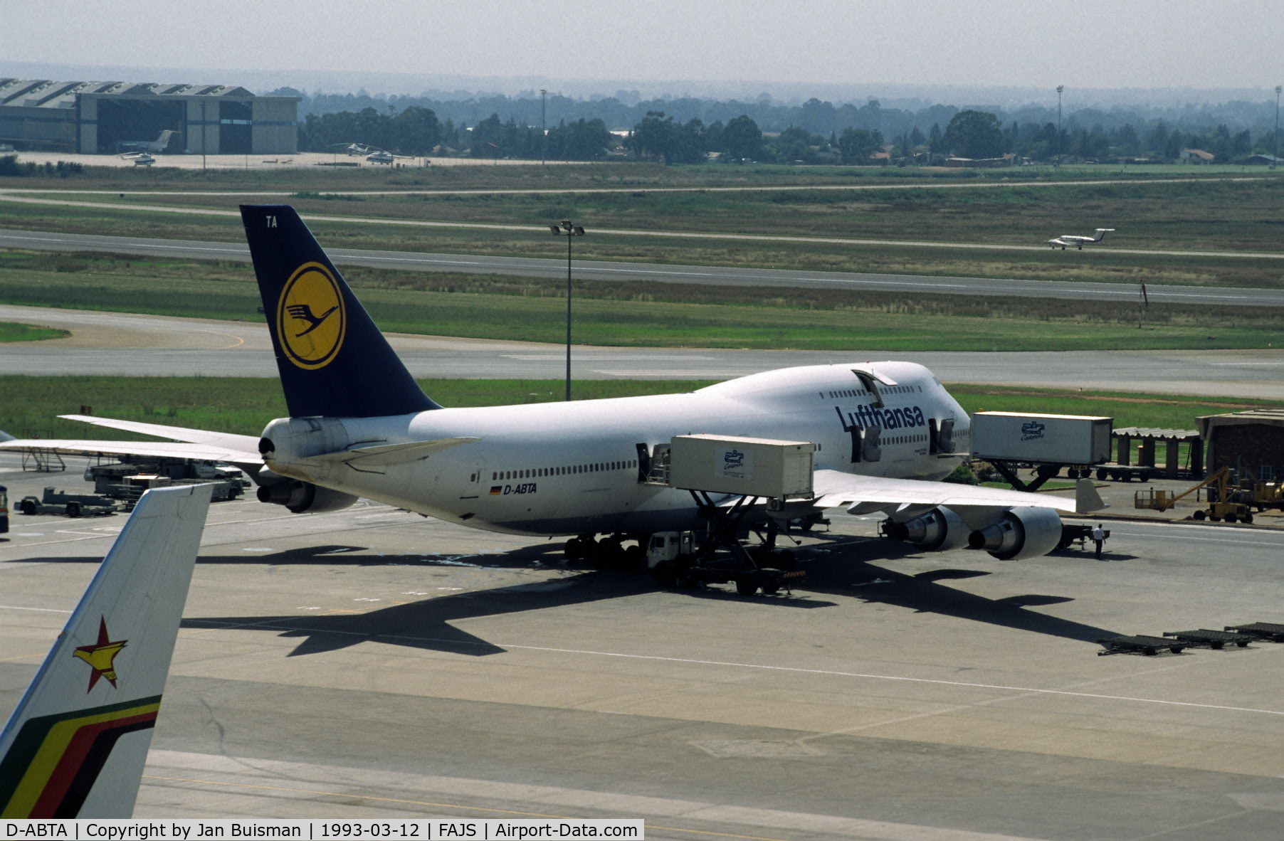 D-ABTA, 1989 Boeing 747-430M C/N 24285, Lufthansa