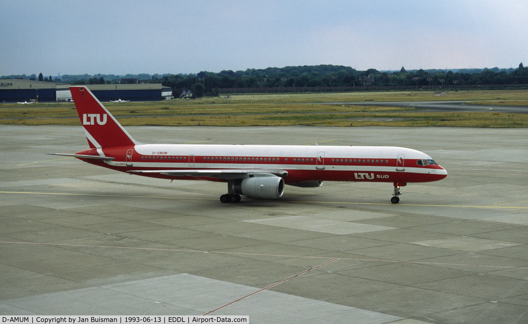 D-AMUM, 1989 Boeing 757-2G5 C/N 24451, LTU Sud