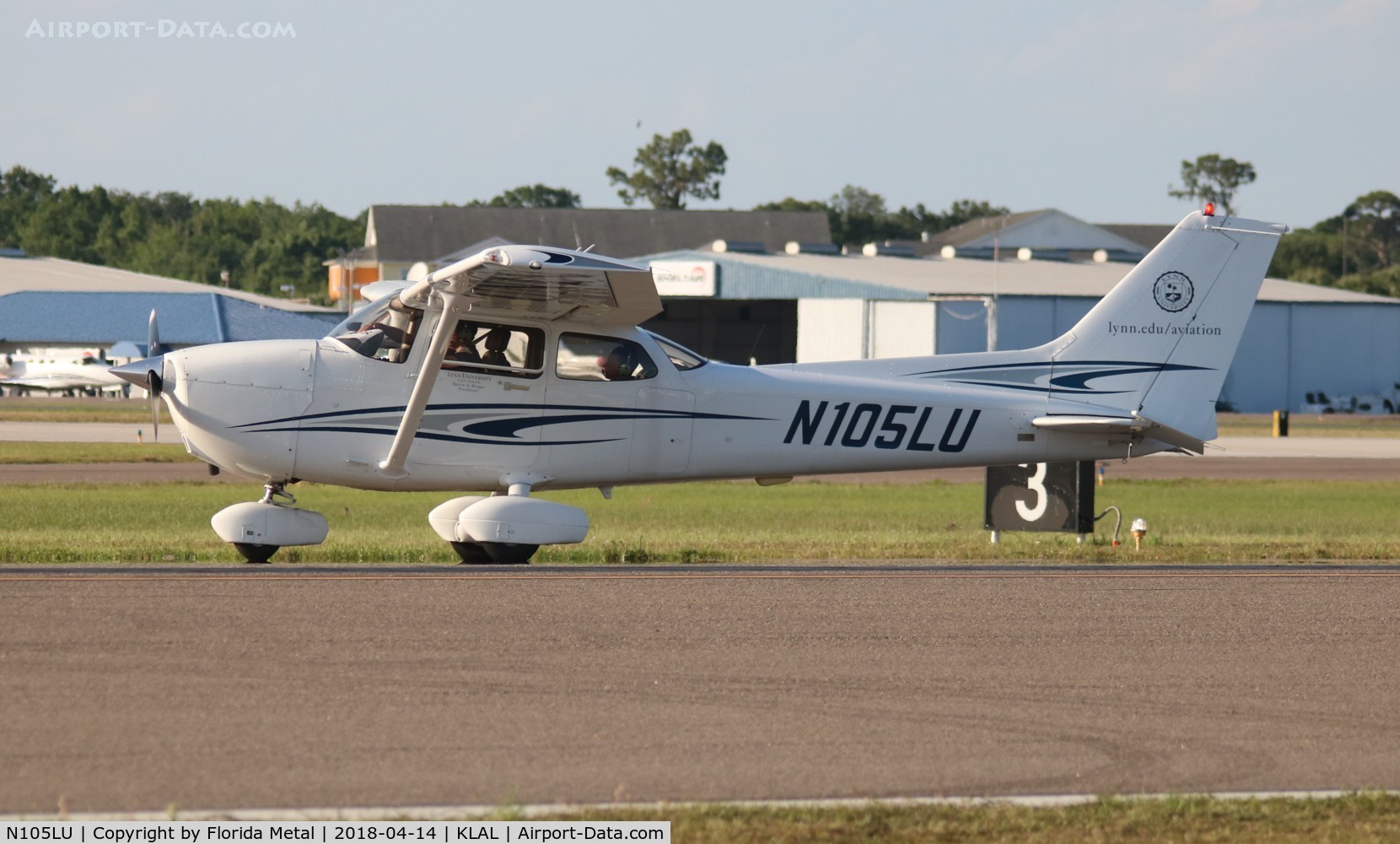 N105LU, 2005 Cessna 172S C/N 172S9774, SNF 2018