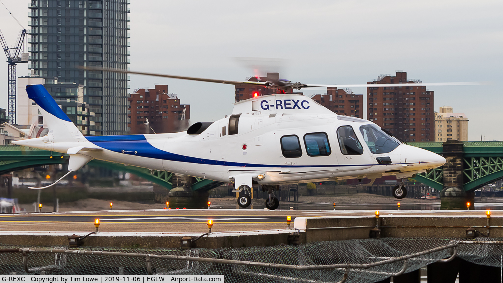 G-REXC, 2006 Agusta A-109S Grand C/N 22021, Landing at the London Heliport