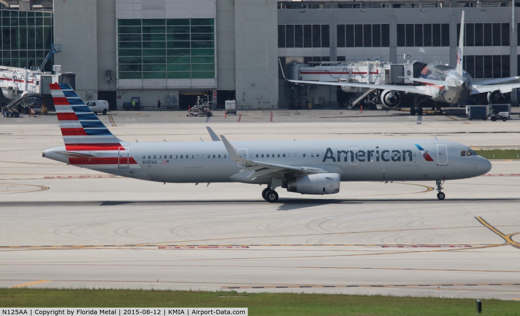 N125AA, 2014 Airbus A321-231 C/N 6272, MIA 2015