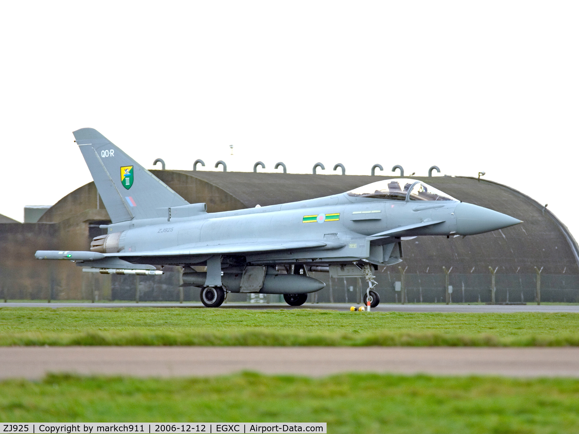 ZJ925, 2006 Eurofighter EF-2000 Typhoon FGR4 C/N 0080/BS016, taxying in