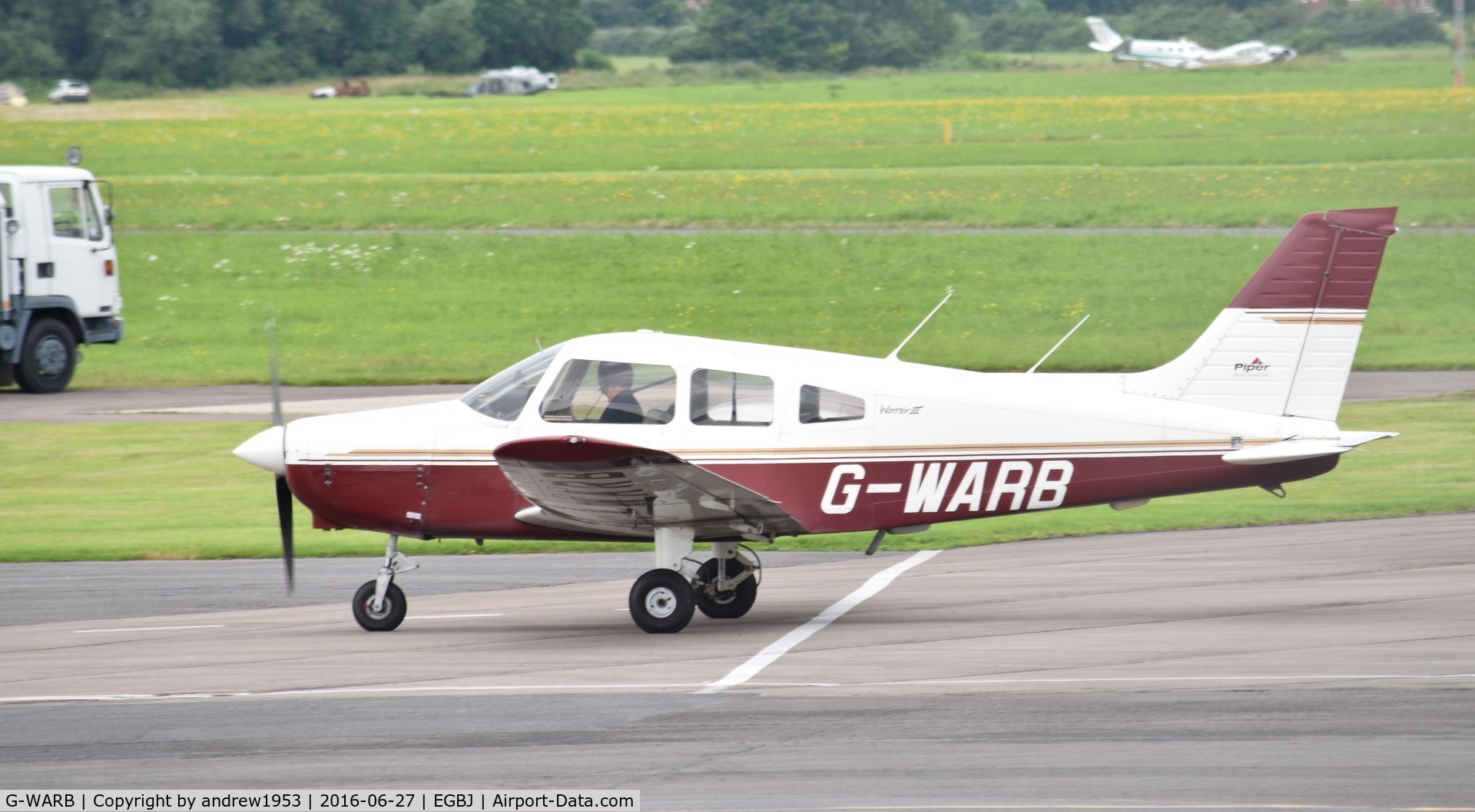 G-WARB, 1998 Piper PA-28-161 Cherokee Warrior III C/N 28-42034, G-WARB at Gloucestershire Airport.