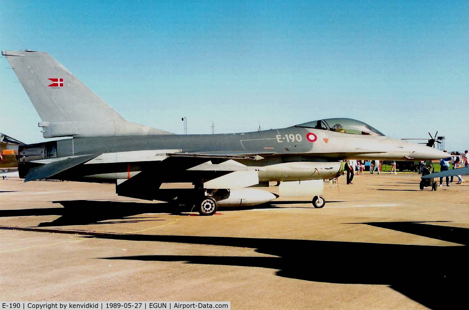 E-190, SABCA F-16AM Fighting Falcon C/N 6F-17, At the 1989 Mildenhall Air Fete.