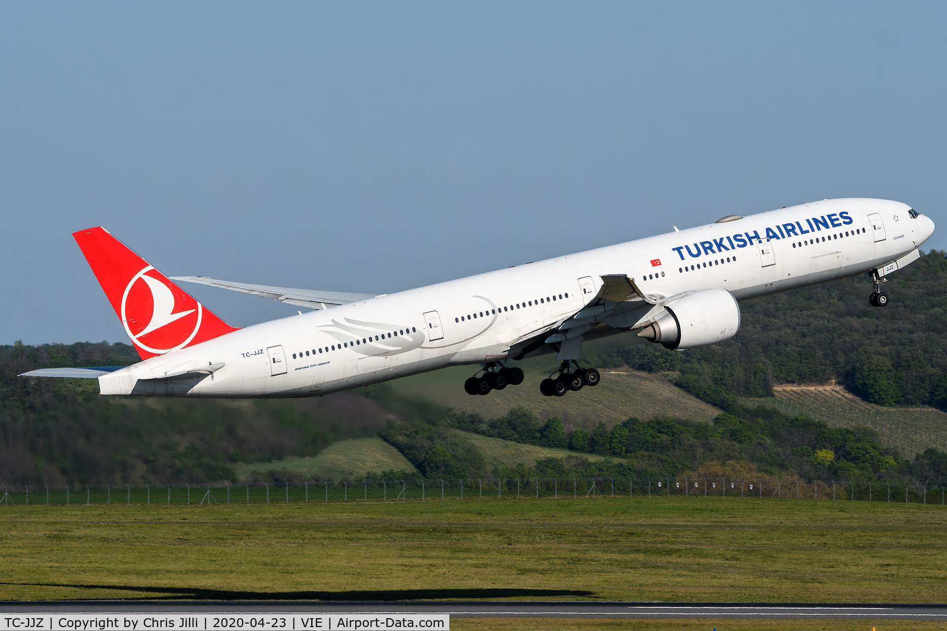 TC-JJZ, 2015 Boeing 777-3F2/ER C/N 44122, Turkish Airlines