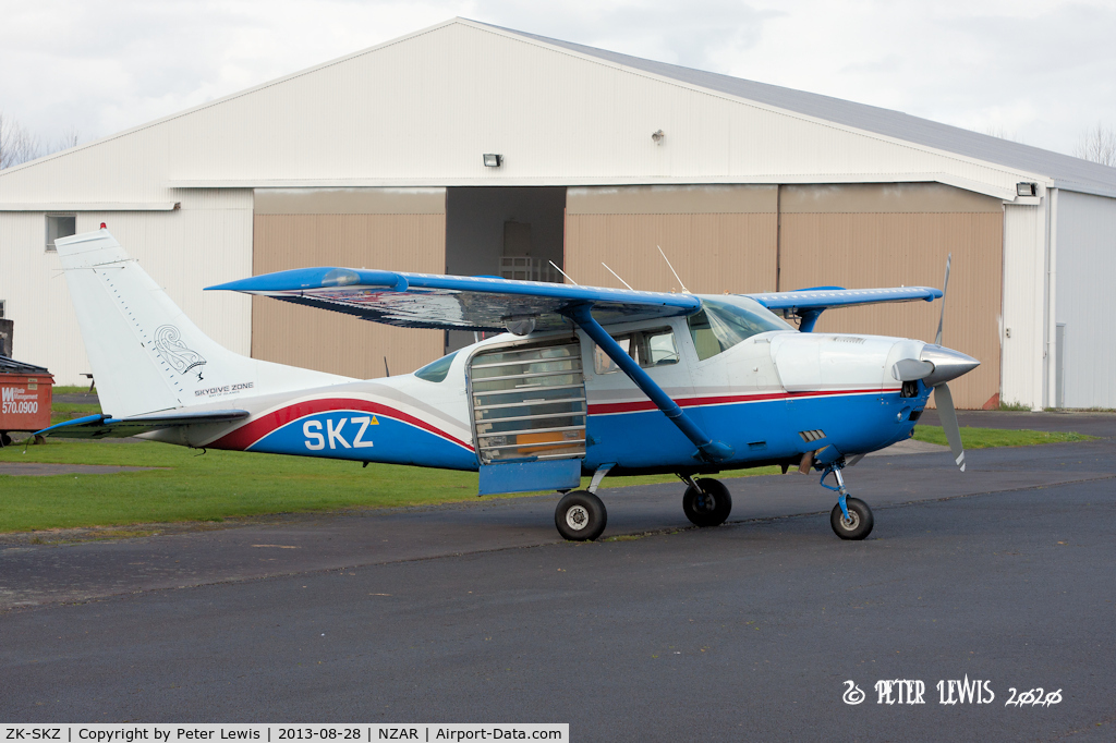 ZK-SKZ, 1975 Cessna U206F Stationair Stationair C/N U20602687, Skydive Zone (Bay of Islands) Ltd., Paihia