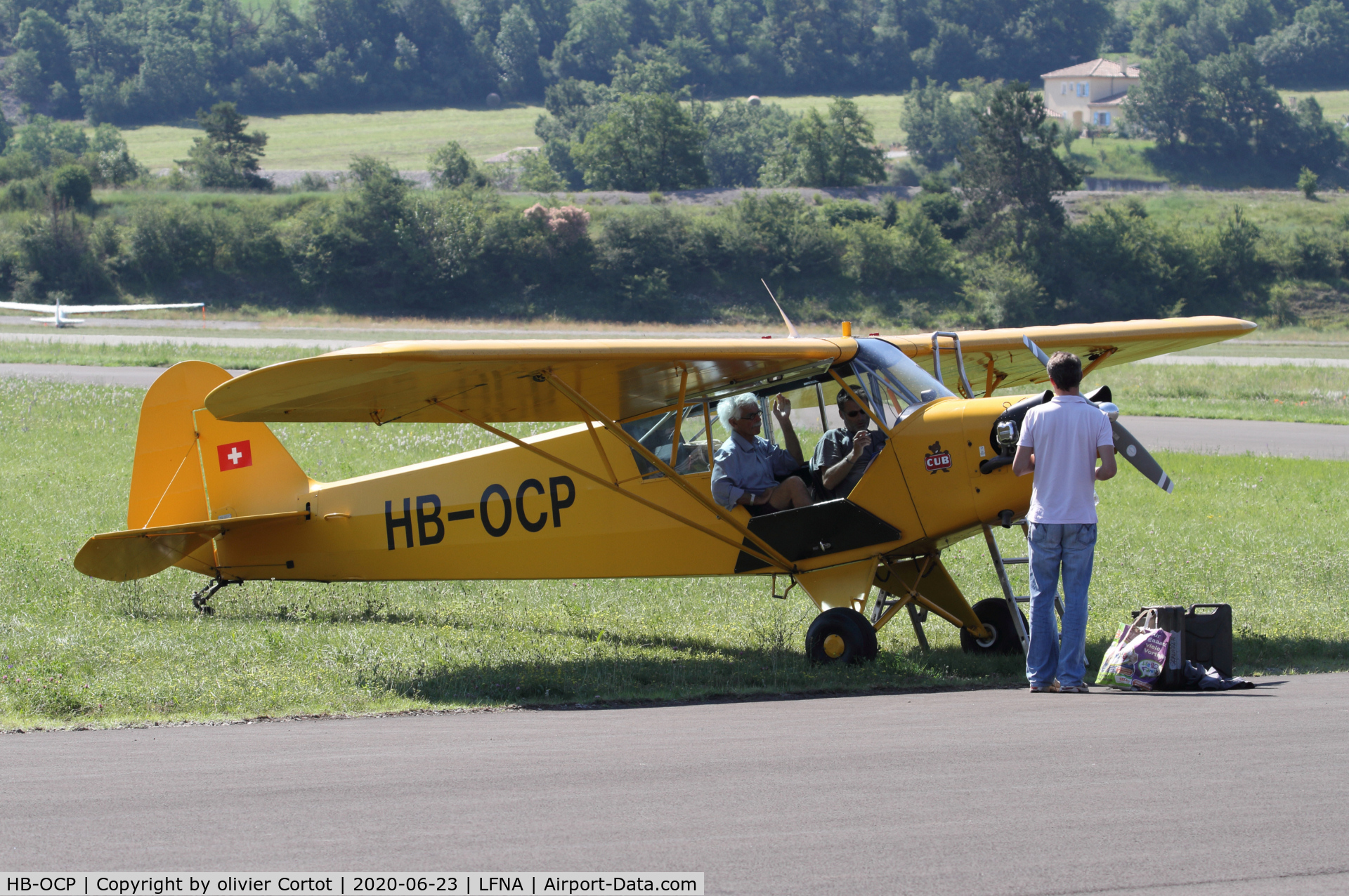 HB-OCP, 1943 Piper J3C-65 Cub Cub C/N 10937, Gap airport, june 2020