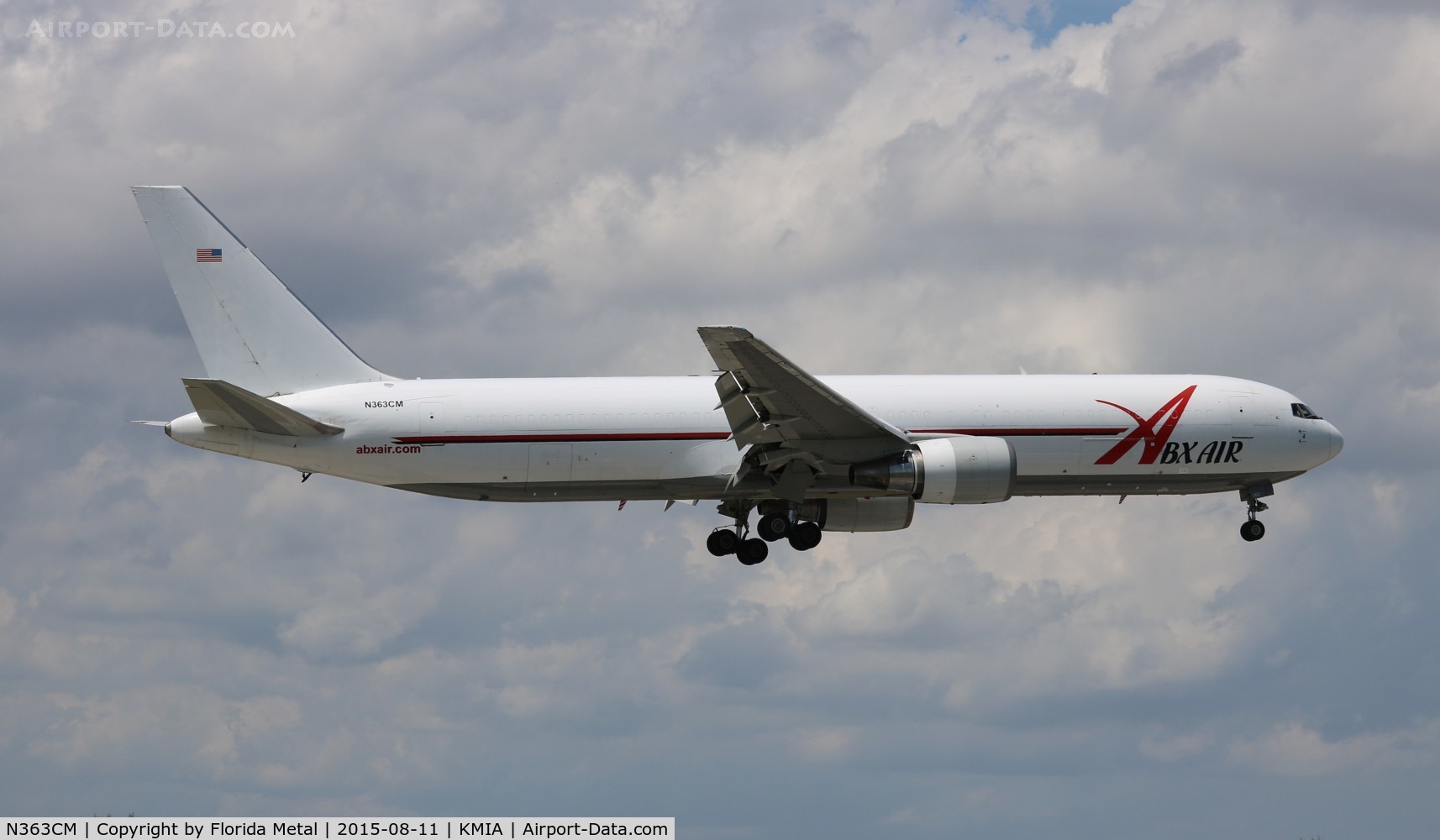 N363CM, 1990 Boeing 767-338 C/N 24853, MIA 2015