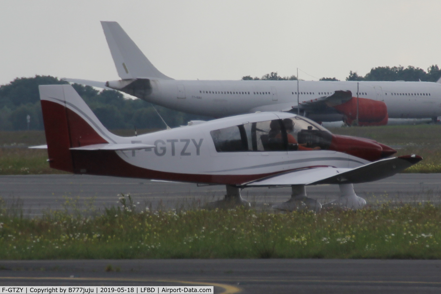 F-GTZY, Robin DR-400-160 Chevalier C/N 2445, new peint