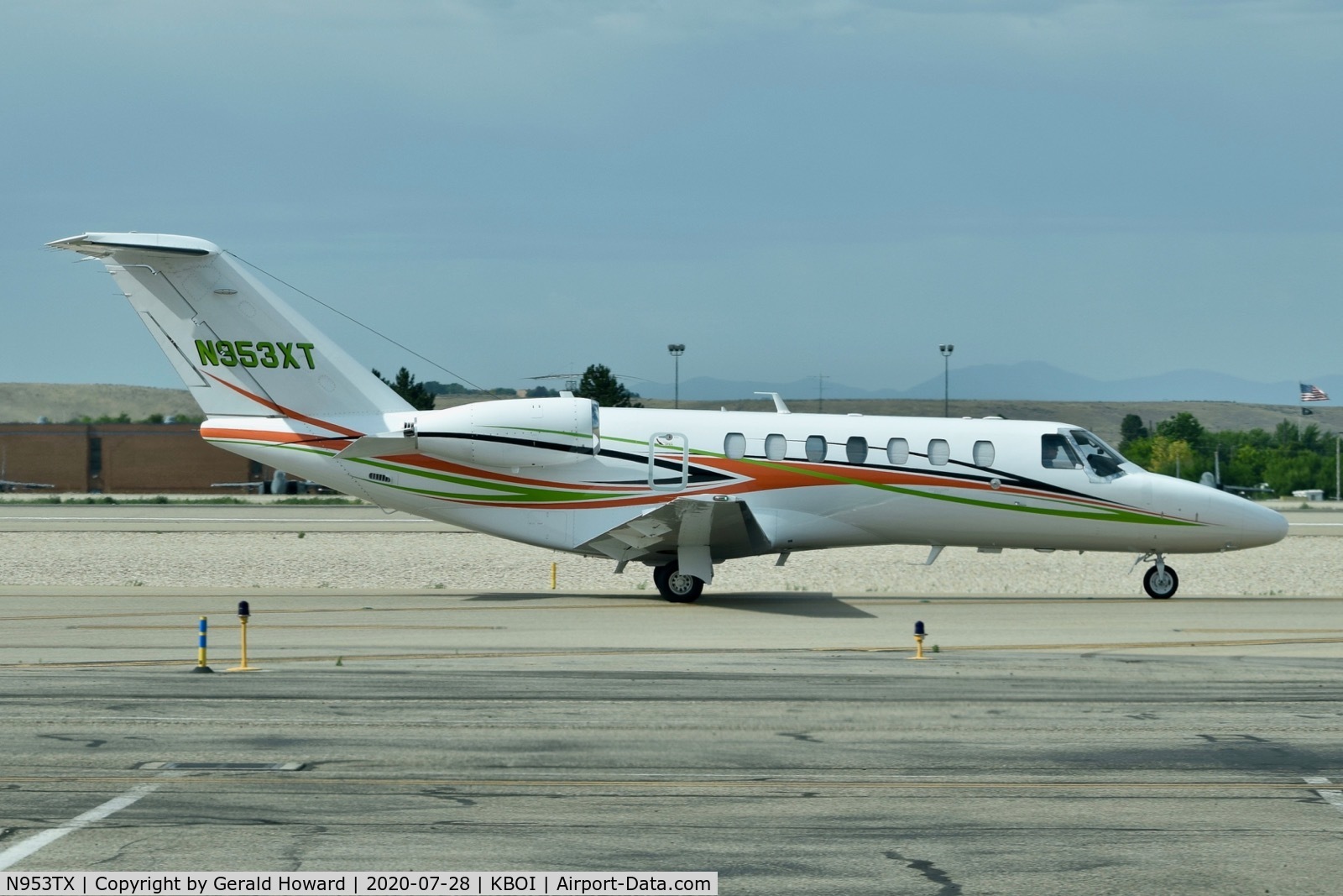 N953TX, 2001 Cessna 750 Citation X Citation X C/N 750-0153, Taxiing on Alpha.
