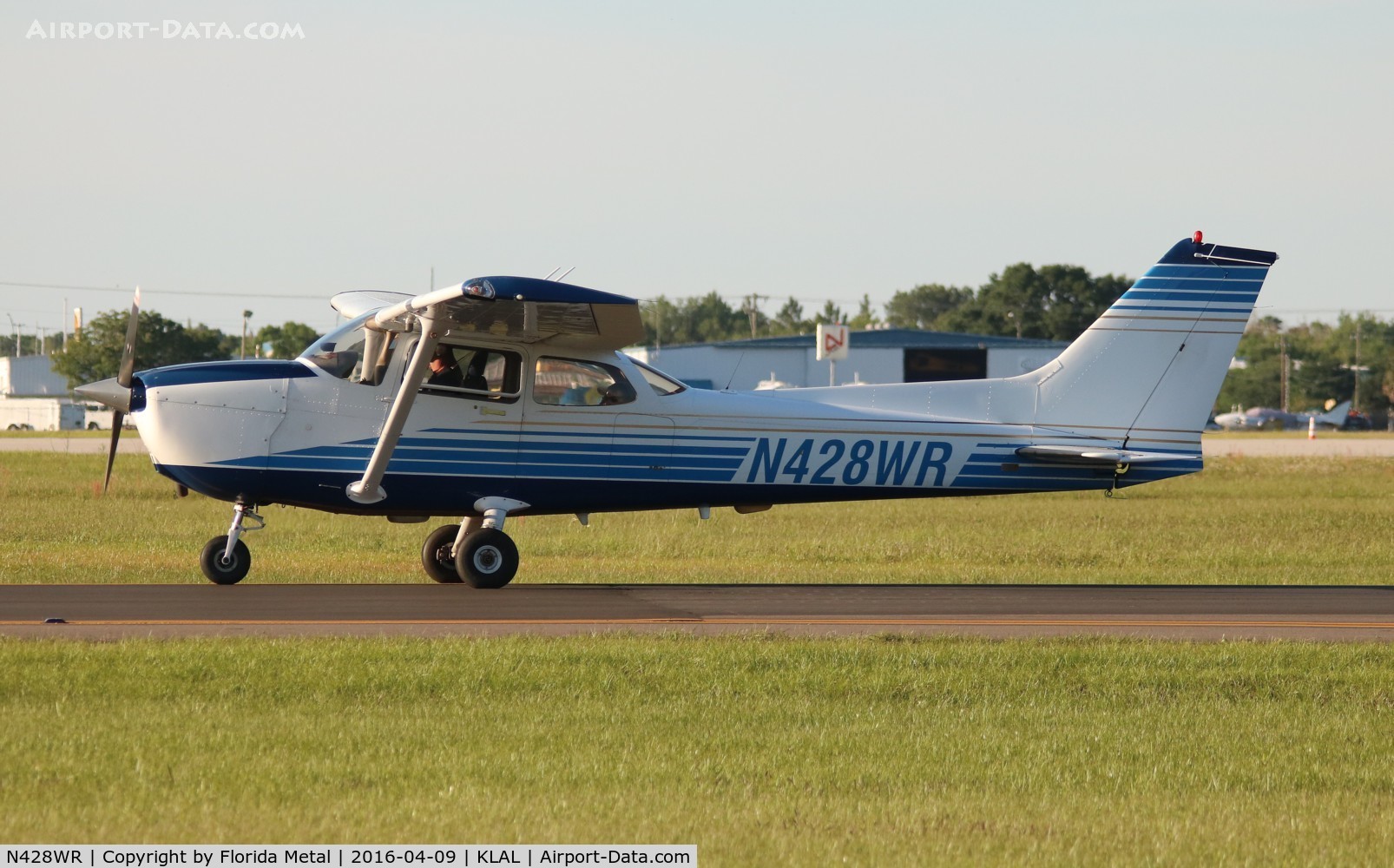 N428WR, 2005 Cessna 172S C/N 172S10058, SNF 2016