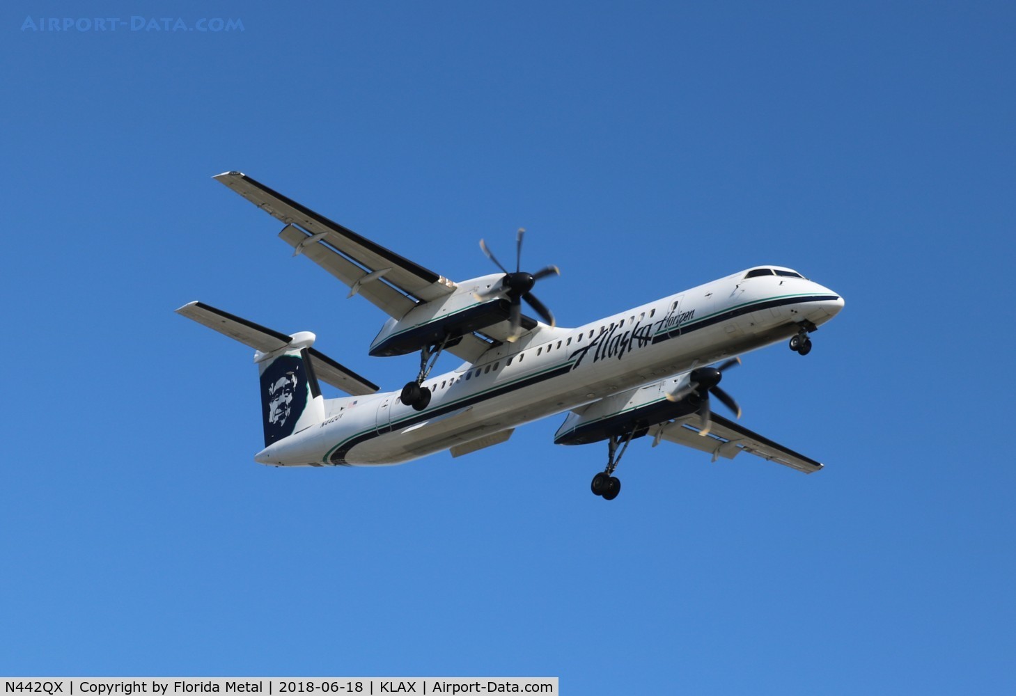 N442QX, 2010 Bombardier DHC-8-402 Dash 8 C/N 4352, LAX 2018