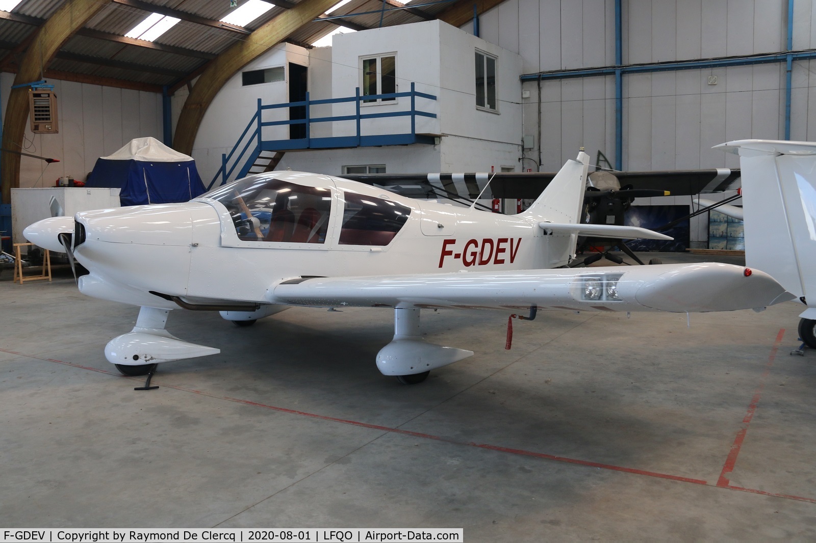 F-GDEV, Robin R-1180TD Aiglon C/N 278, At Bondues.