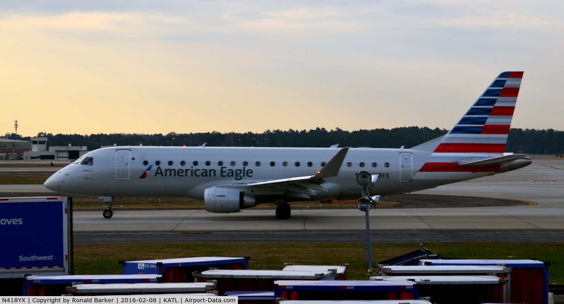 N418YX, 2013 Embraer 175LR (ERJ-170-200LR) C/N 17000383, Taxi Atlanta