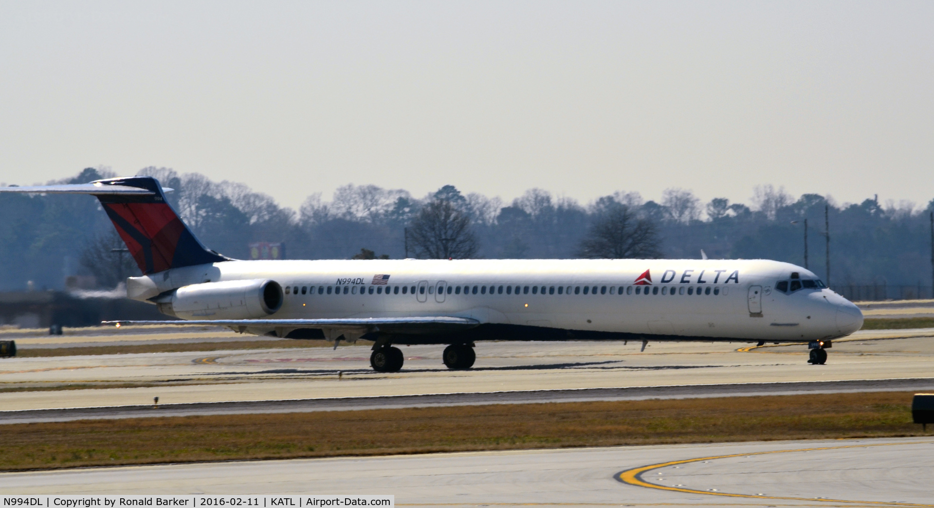 N994DL, 1991 McDonnell Douglas MD-88 C/N 53346, Taxi Atlanta