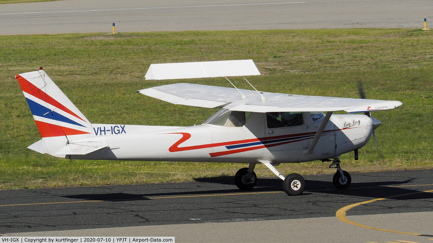 VH-IGX, 1979 Cessna 152 C/N 15283287, Cessna 152 cn 15283287. VH-IGX Big Boy YPJT 100720