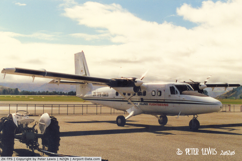 ZK-TFS, 1978 De Havilland Canada DHC-6-300 Twin Otter C/N 573, The Mount Cook Group, Christchurch - 1998