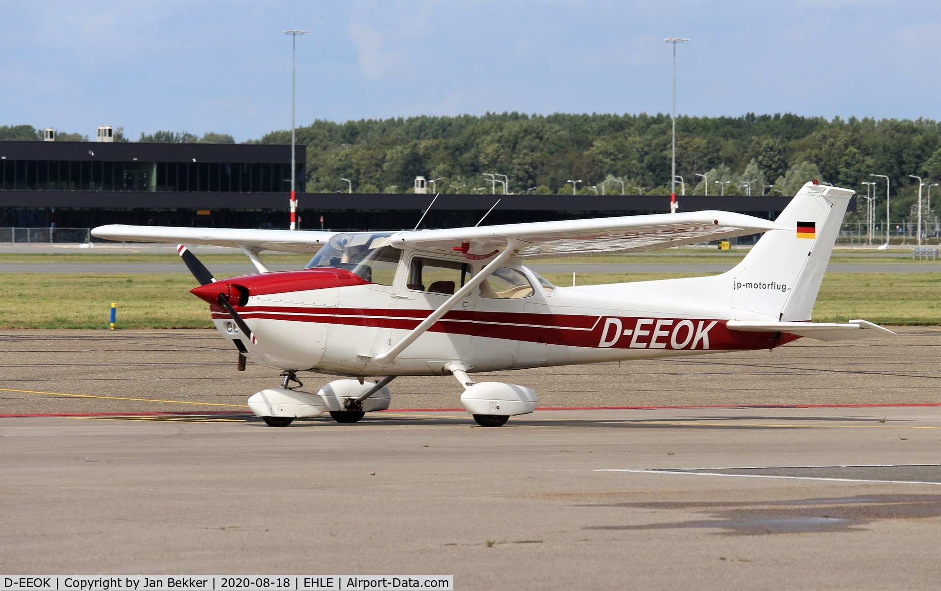 D-EEOK, Reims F172M Skyhawk C/N 1286, Lelystad Airport