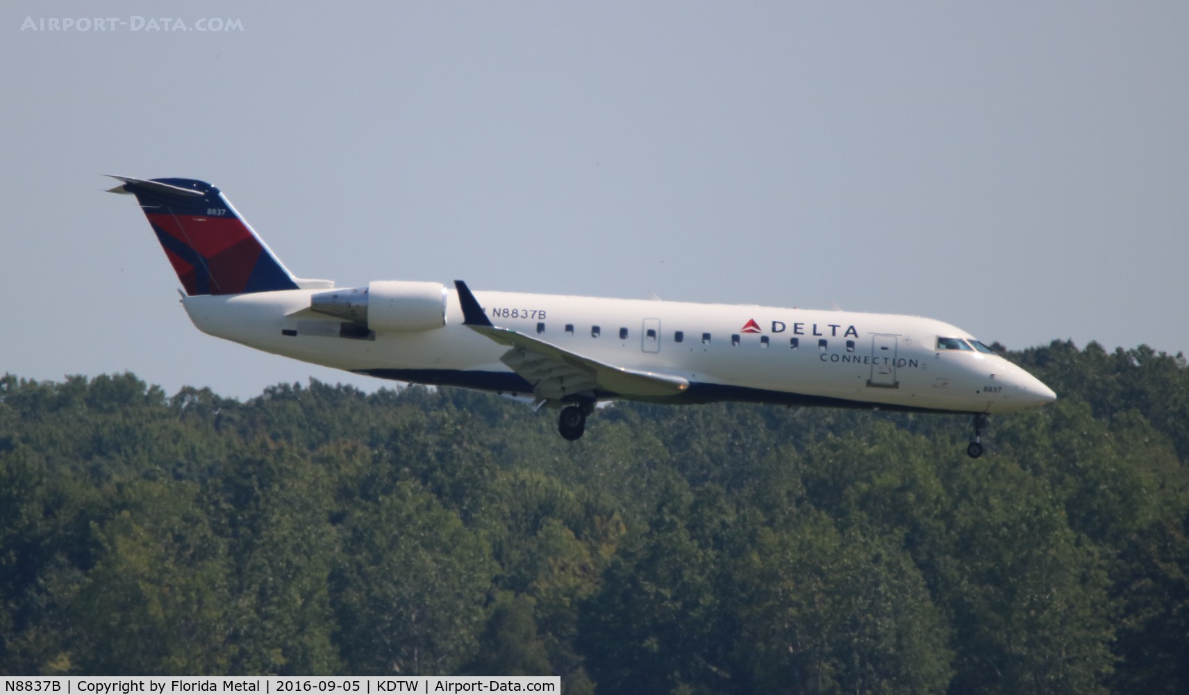 N8837B, 2003 Bombardier CRJ-200 (CL-600-2B19) C/N 7837, Endeavor CR2