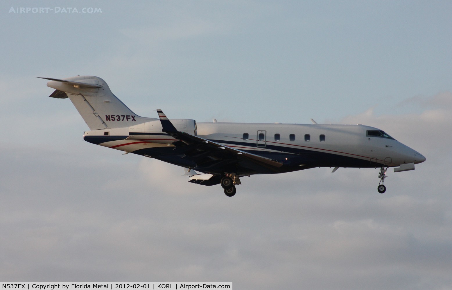 N537FX, 2007 Bombardier Challenger 300 (BD-100-1A10) C/N 20187, ORL 2012