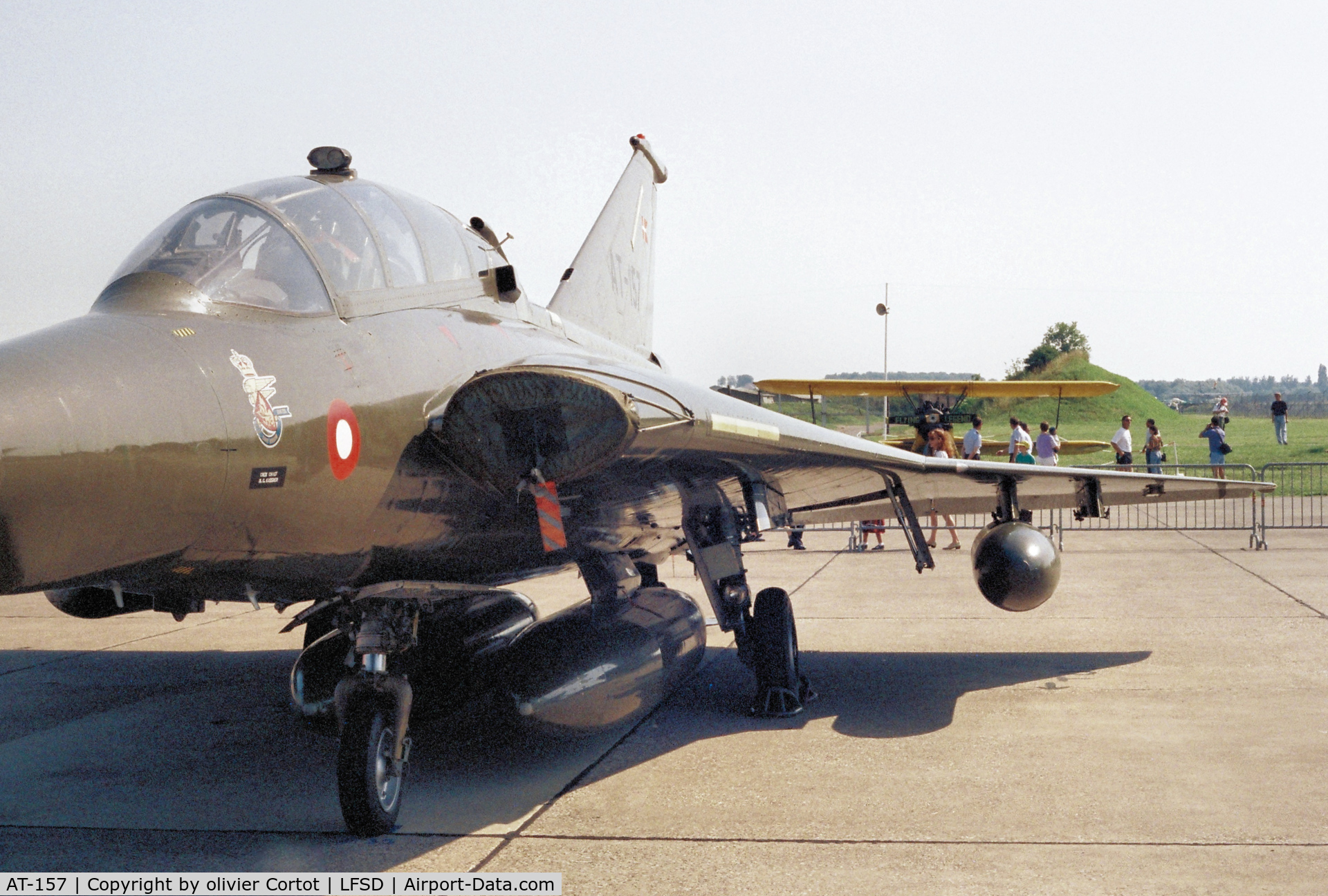 AT-157, 1976 Saab TF-35 Draken C/N 35-1157, Dijon 1992