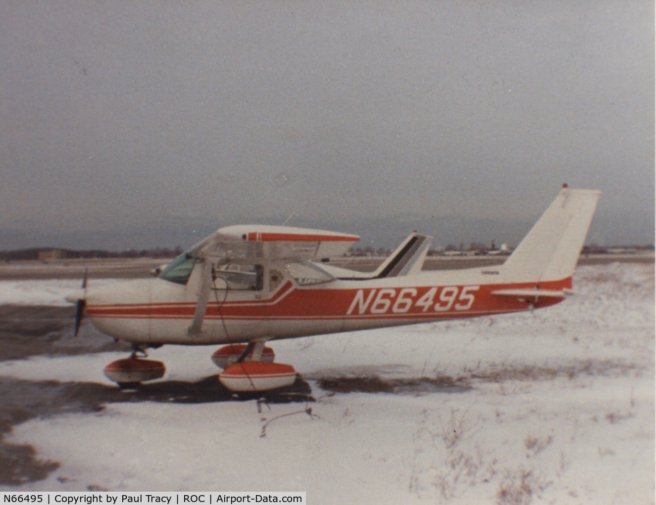 N66495, 1974 Cessna 150M C/N 15076082, The plane at Bill Law Aviation in Rochester, NY in 1986