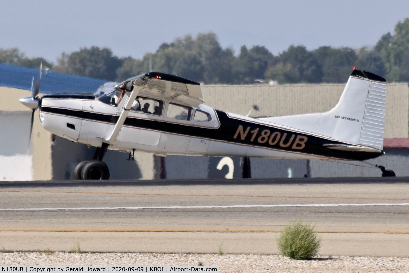 N180UB, 1975 Cessna 180J C/N 18052611, On 10L.