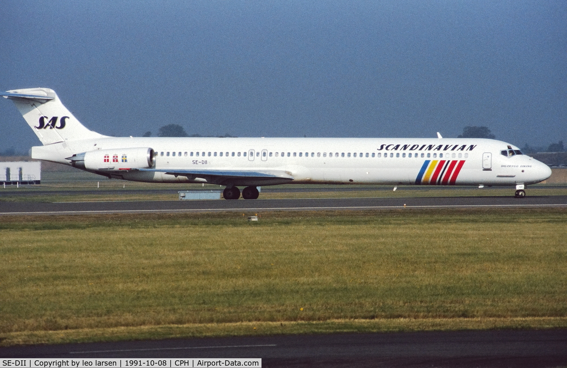 SE-DII, 1989 McDonnell Douglas MD-82 (DC-9-82) C/N 49909, Copenhagen 8.10.1991