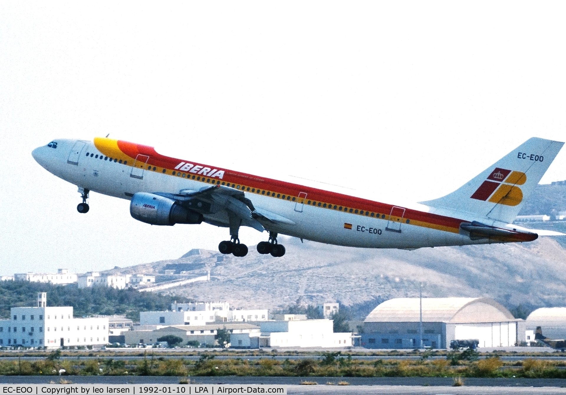 EC-EOO, 1979 Airbus A300B4-203 C/N 77, Las Palmas 10.1.1992
