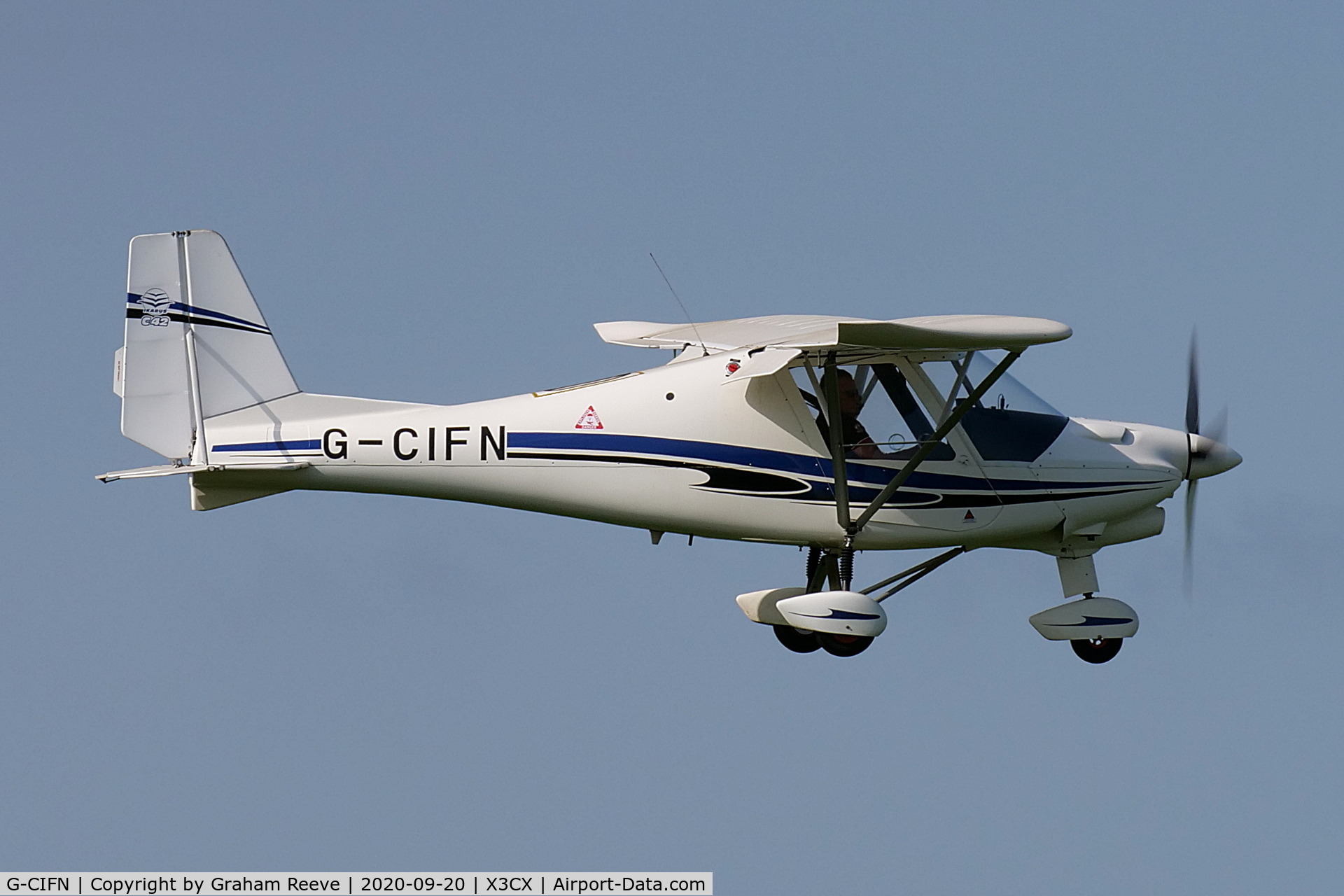 G-CIFN, 2014 Comco Ikarus C42 FB80 C/N 1405-7307, Landing at Northrepps.