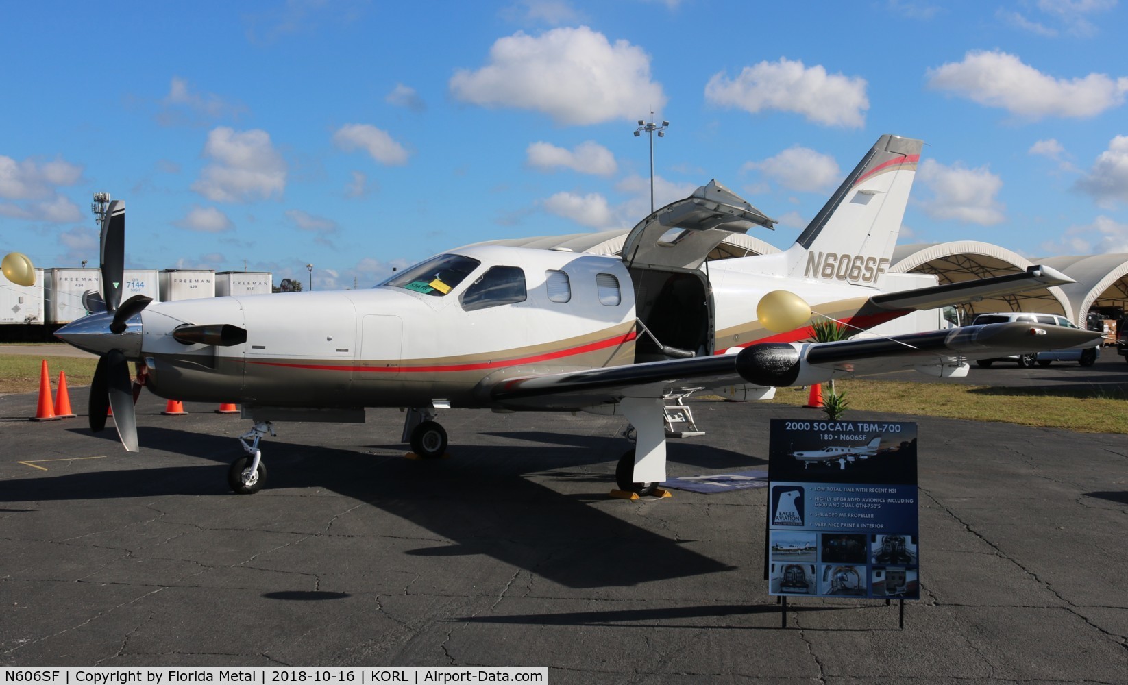 N606SF, 2000 Socata TBM-700 C/N 180, NBAA 2018