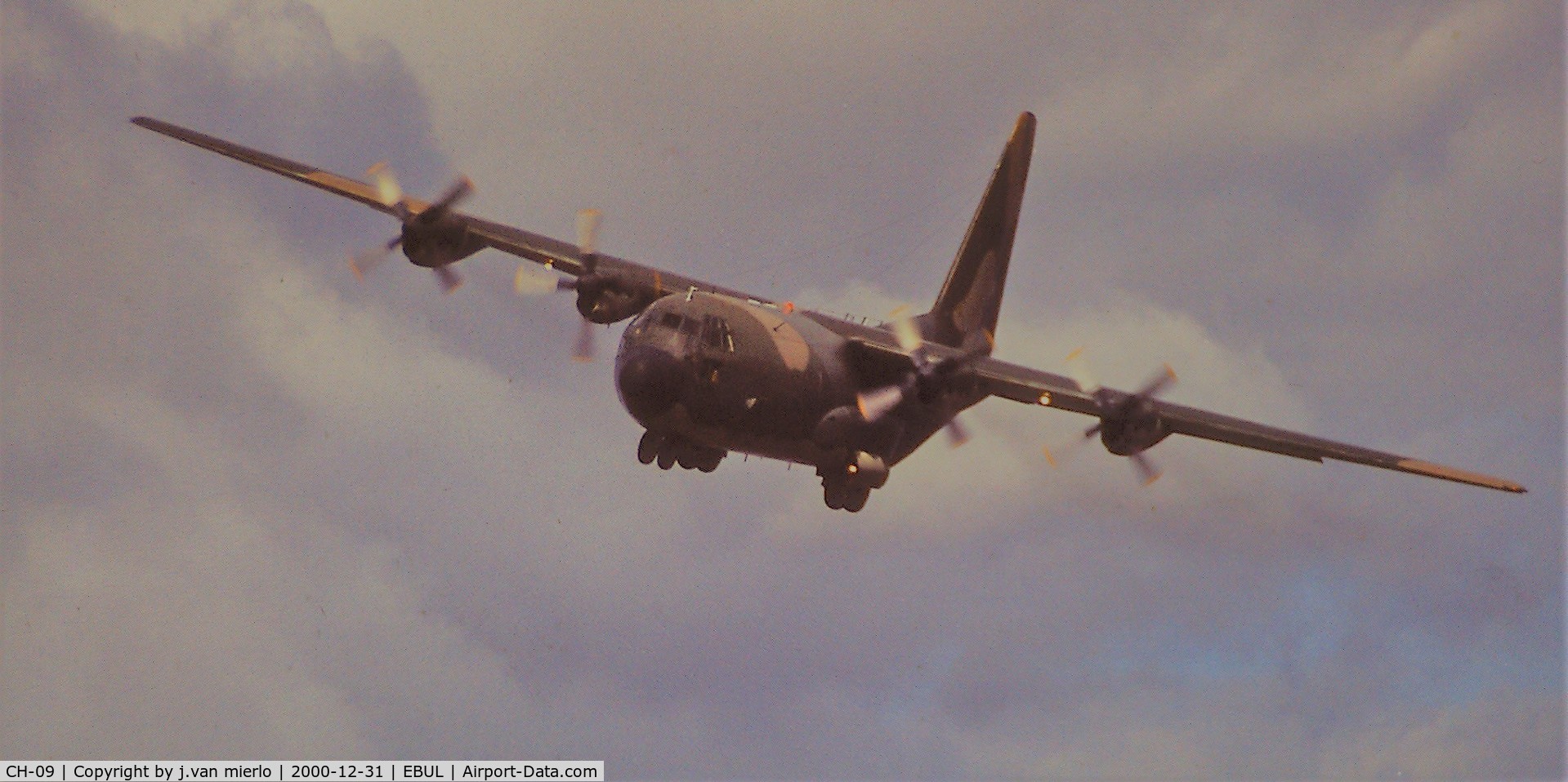 CH-09, 1973 Lockheed C-130H Hercules C/N 382-4479, belgian Ursel Air Show scan/slide