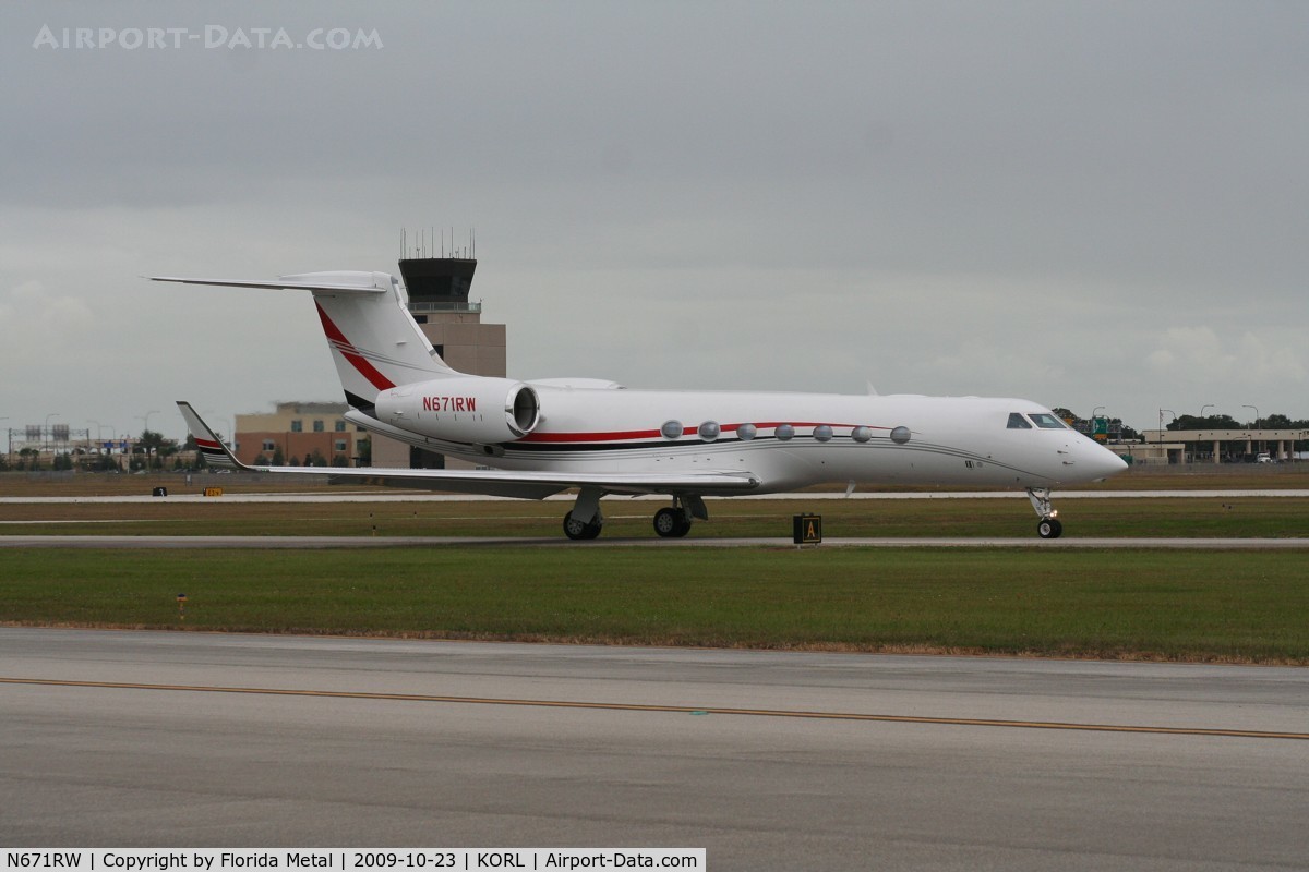 N671RW, 2006 Gulfstream Aerospace GV-SP (G550) C/N 5131, NBAA 2009