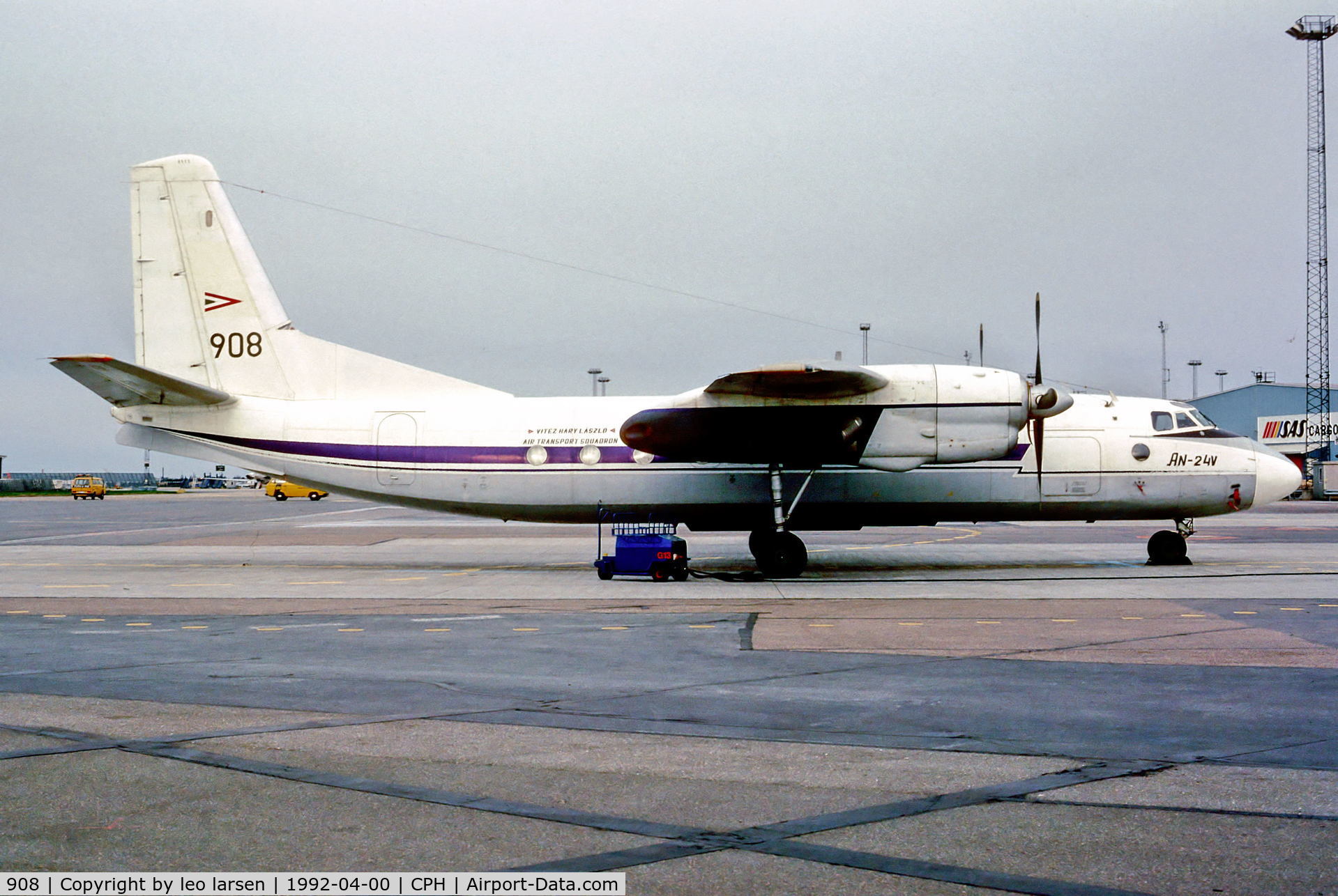 908, 1967 Antonov An-24V C/N 77303908, Copenhagen april 1992