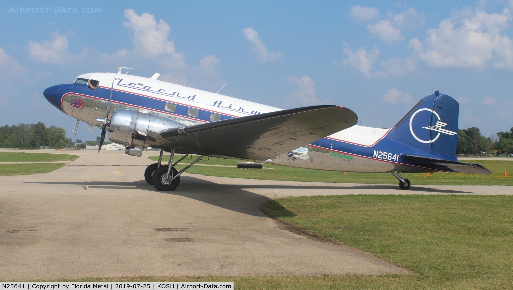 N25641, 1943 Douglas DC3C-S4C4G (C-47) C/N 9059, DC-3C