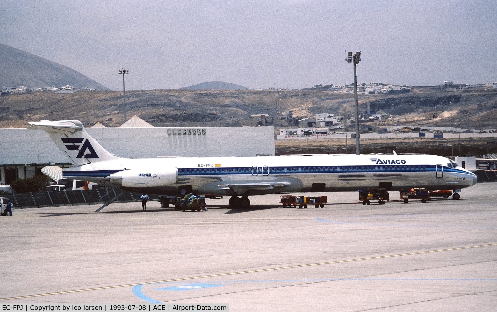 EC-FPJ, 1992 McDonnell Douglas MD-88 C/N 53310, Arrecife 8.7.1993