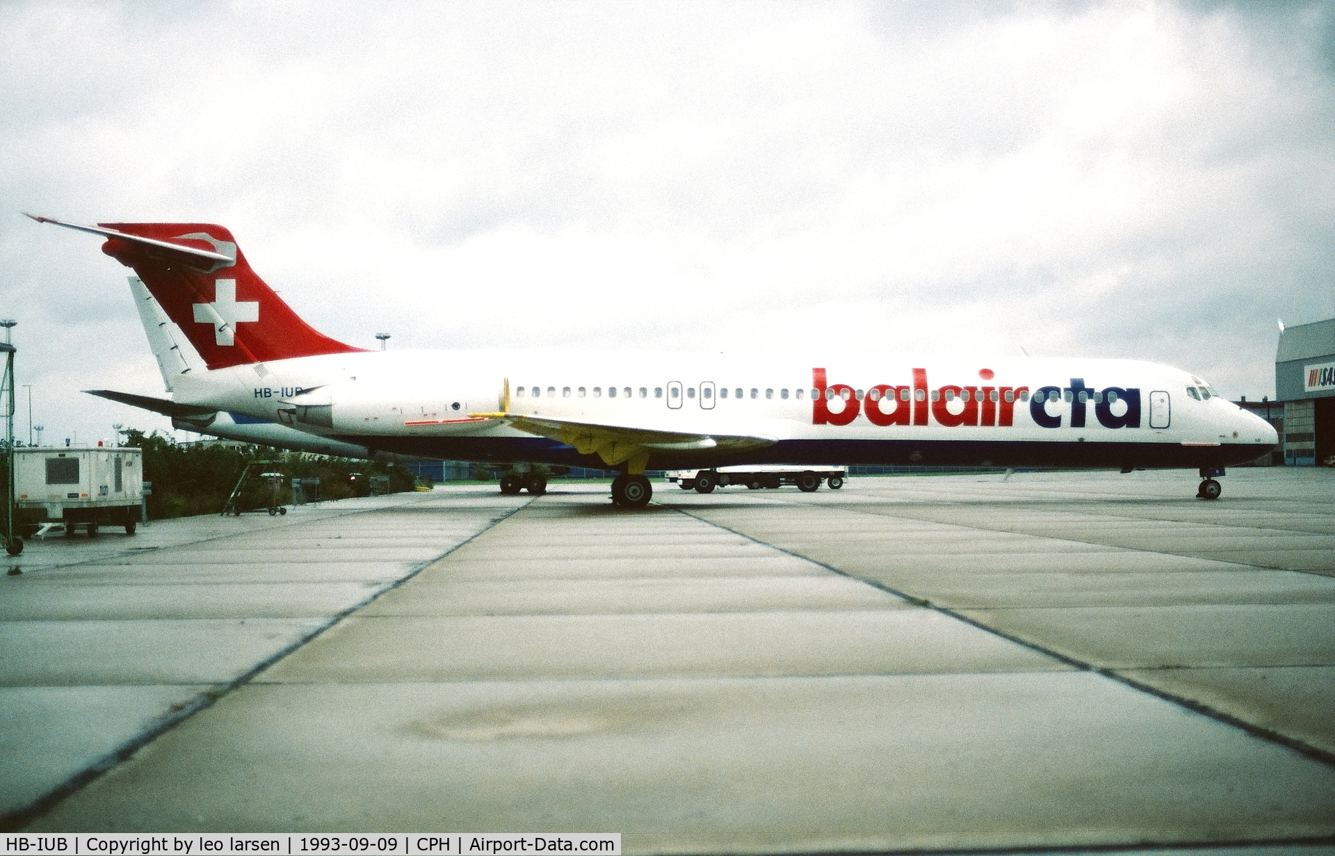 HB-IUB, 1988 McDonnell Douglas MD-87 (DC-9-87) C/N 49586, Coppenhagen 9.9.1993
