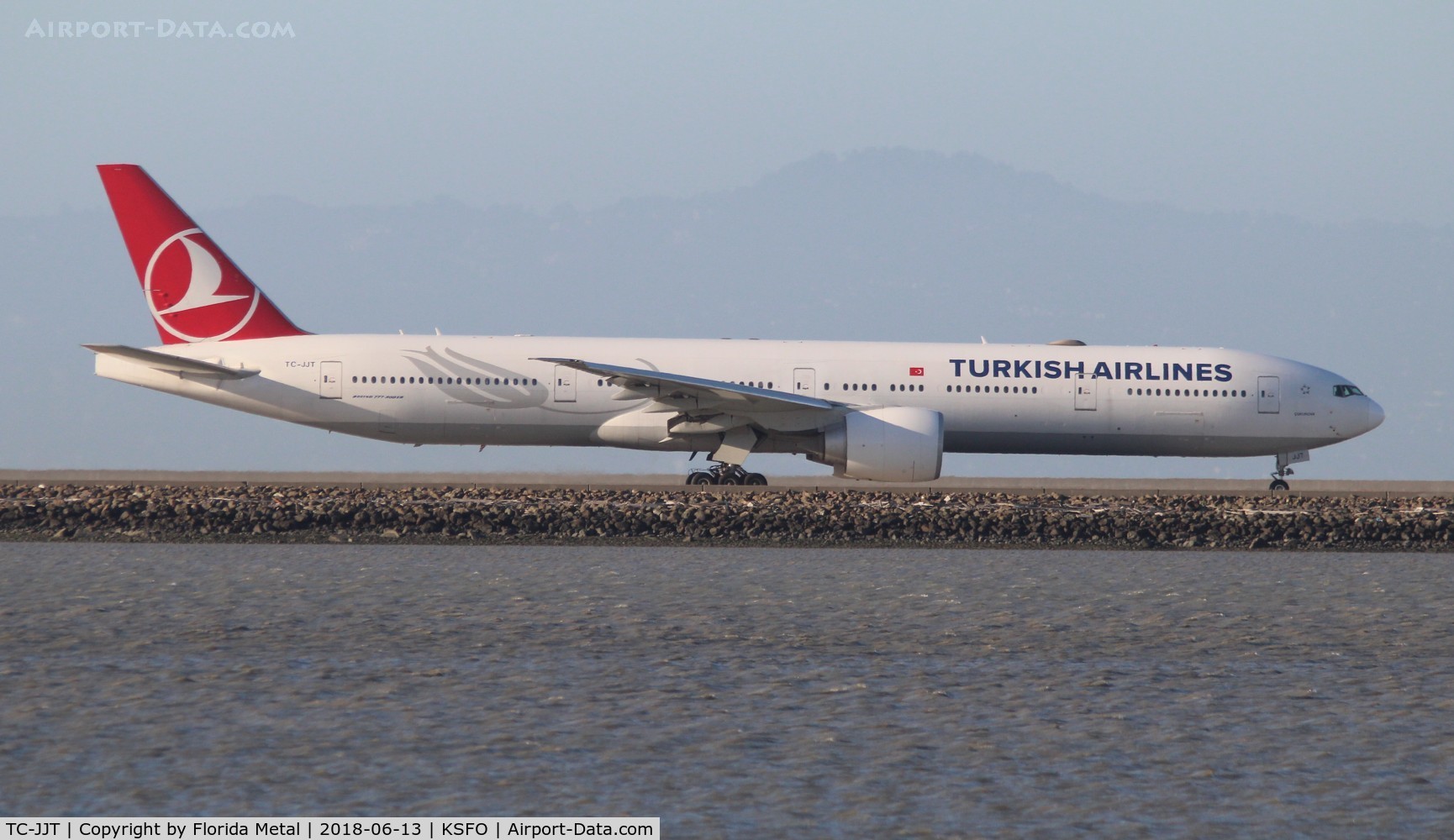 TC-JJT, 2014 Boeing 777-3F2/ER C/N 44118, Turkish 777-300