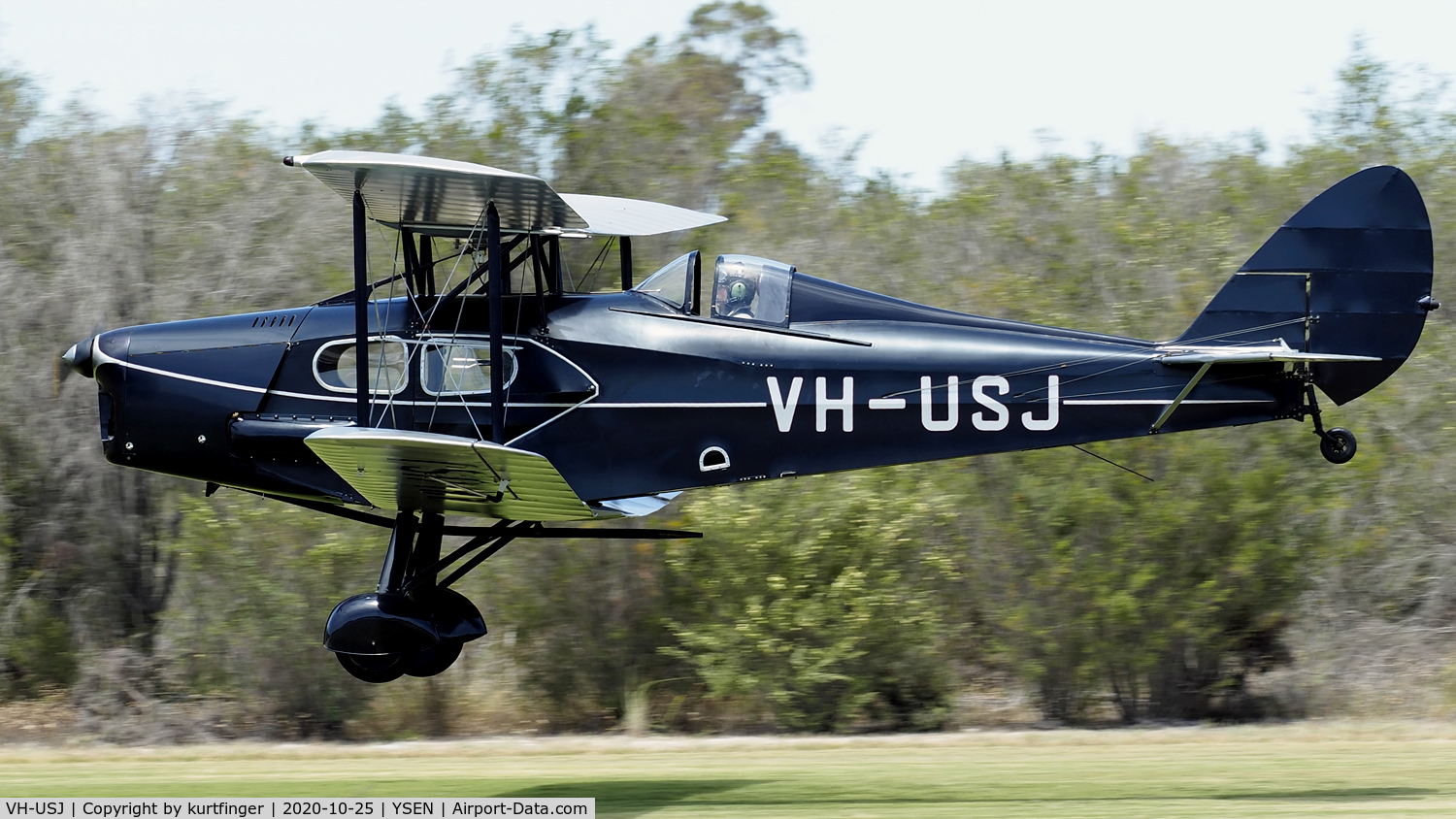 VH-USJ, 1933 De Havilland DH.83 Fox Moth C/N 4058, De Havilland DH 83 sn4058 Fox Moth VH-USJ YSEN 25/10/2020