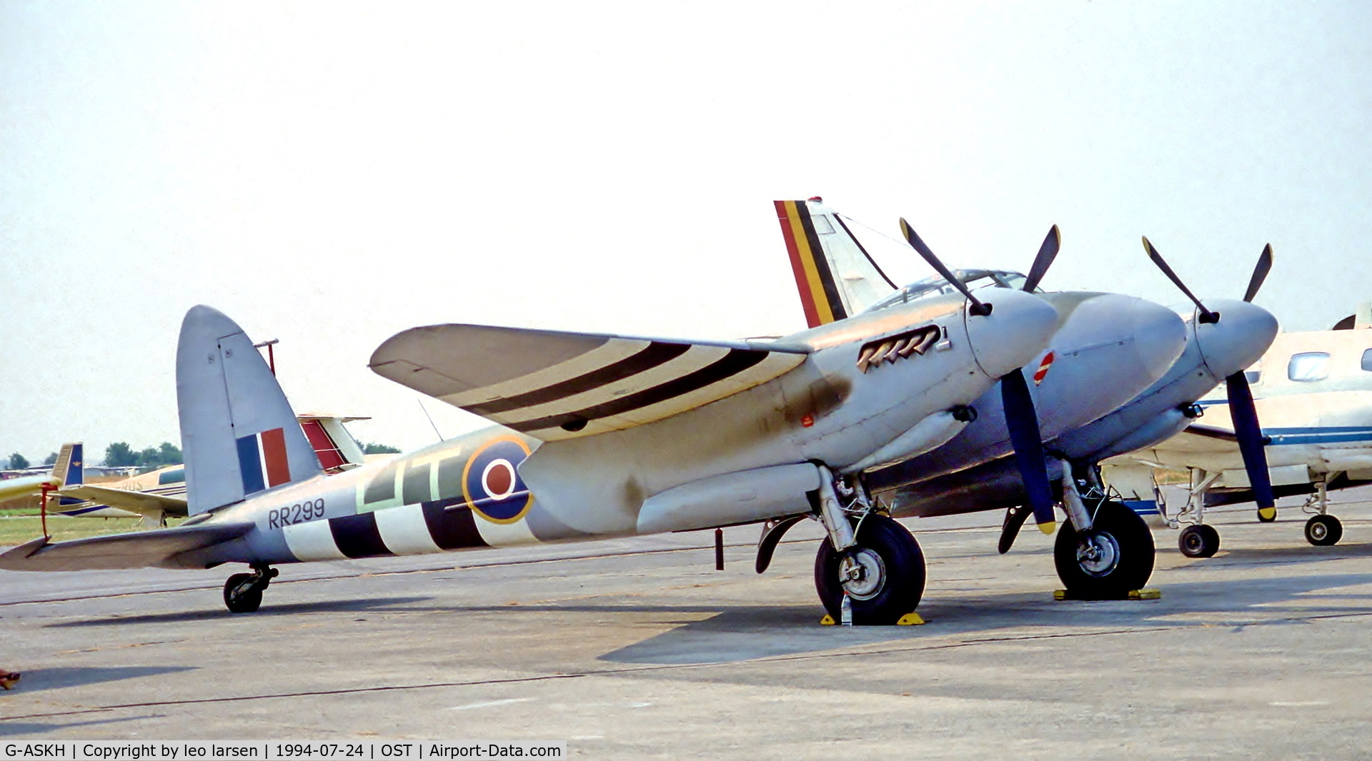 G-ASKH, 1965 De Havilland DH98 Mosquito T.3 C/N RR299, Ostende Air Show 24.7.1994