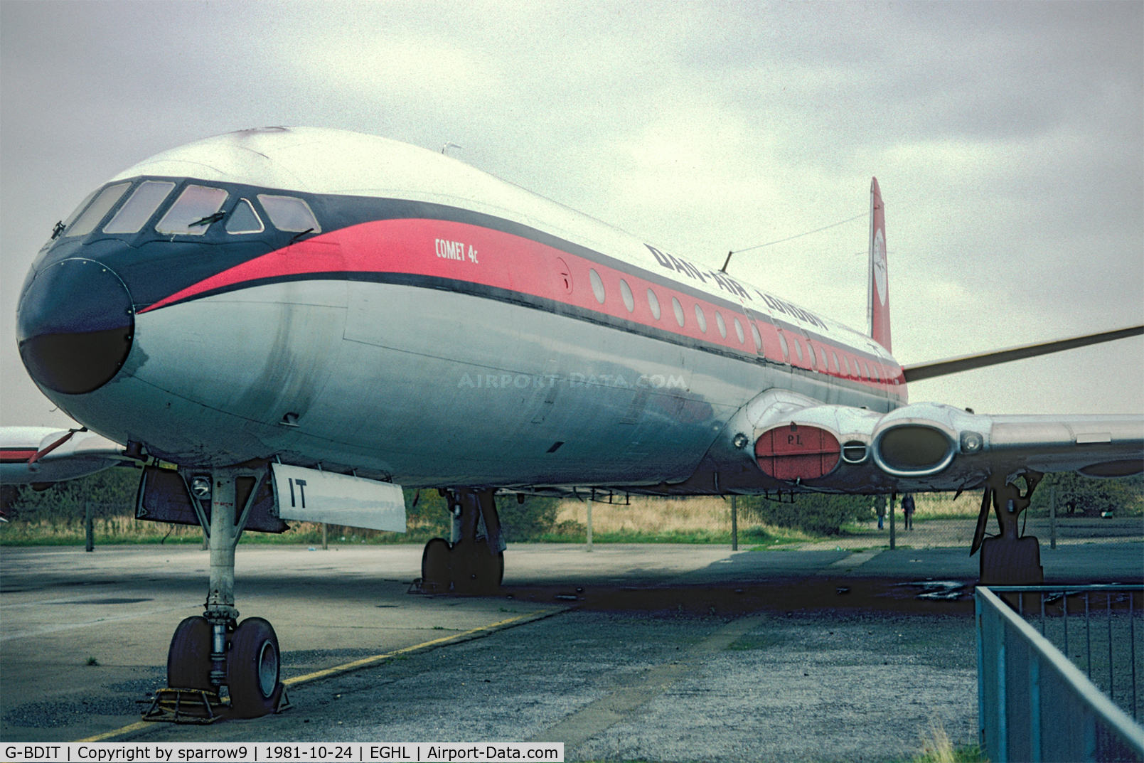 G-BDIT, 1962 De Havilland DH.106 Comet 4C C/N 6467, At Lasham. Scanned from a slide.