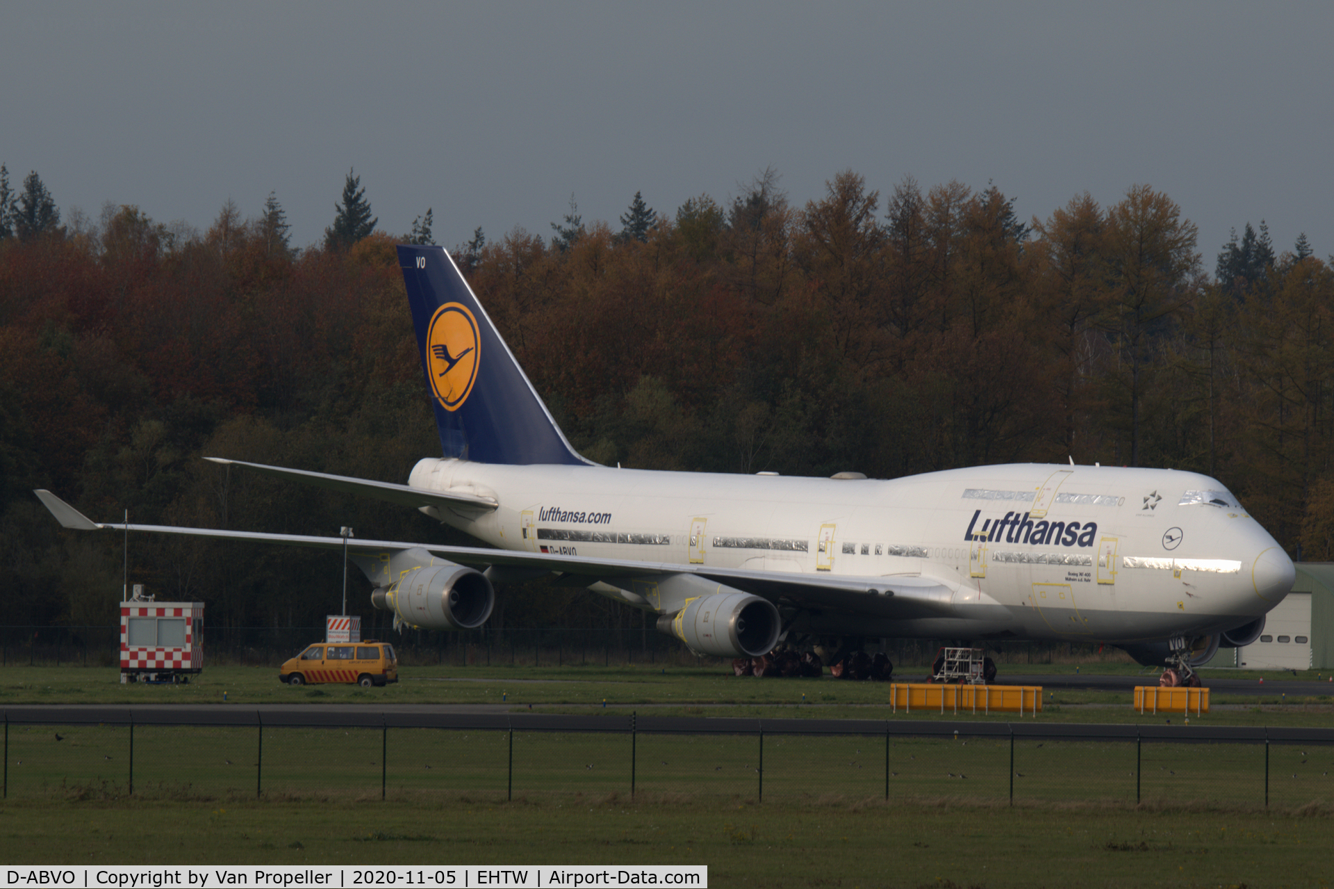 D-ABVO, 1996 Boeing 747-430 C/N 28086, Lufthansa Boeing 747-430 in storage at Twente airport, the Netherlands, due to the Covid-19 pandemic