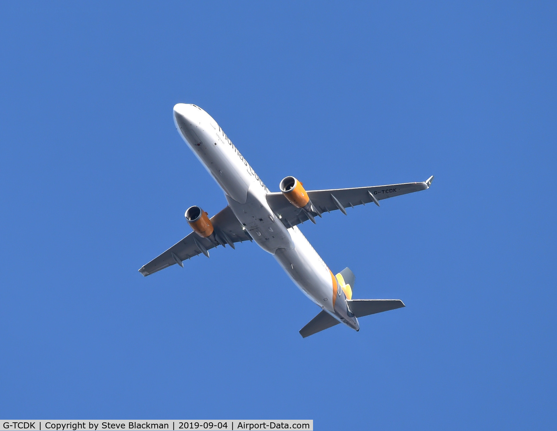 G-TCDK, 2015 Airbus A321-211 C/N 6548, Over Napton, Warwickshire, UK. On approach to Birmingham airport.
