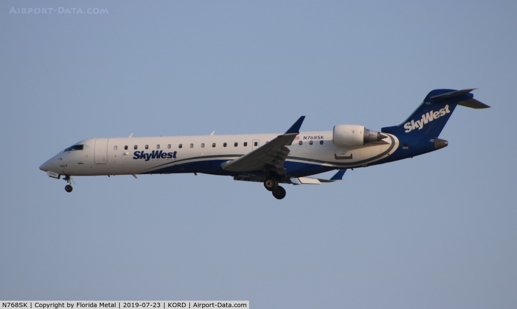 N768SK, 2005 Bombardier CRJ-701ER (CL-600-2C10) Regional Jet C/N 10234, ORD spotting 2019