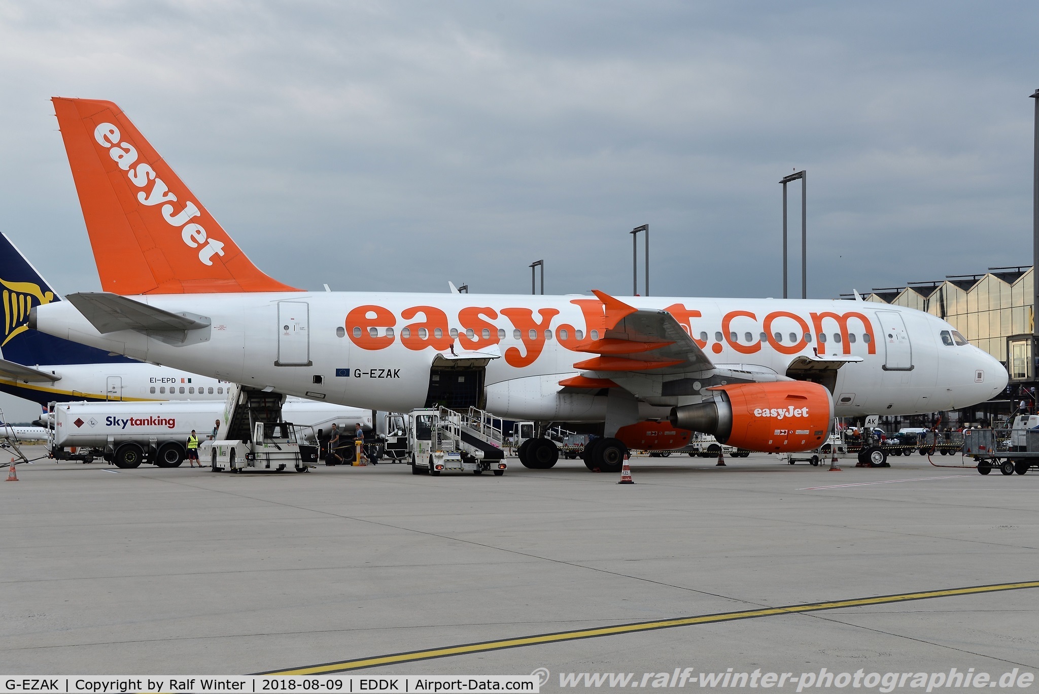G-EZAK, 2006 Airbus A319-111 C/N 2744, Airbus A319-111 - U2 EZY easyJet - 2744 - G-EZAK - 09.08.2018 - CGN