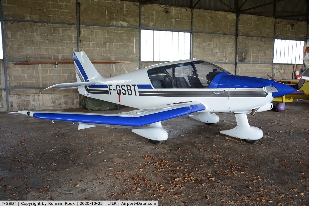 F-GSBT, Robin DR-400-120 C/N 2359, Parked