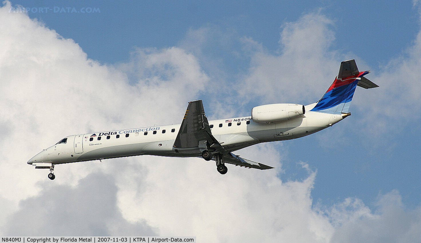 N840MJ, 2001 Embraer ERJ-145LR (EMB-145LR) C/N 145429, TPA spotting 2007