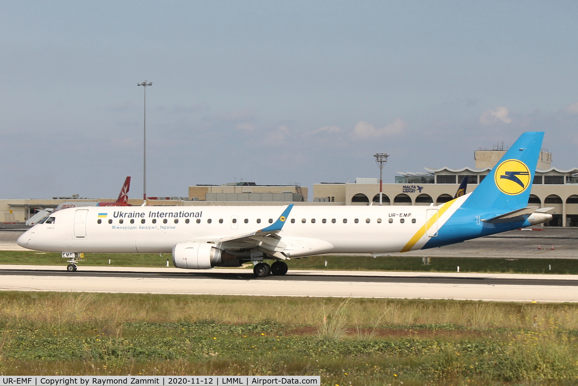 UR-EMF, 2006 Embraer 195LR (ERJ-190-200LR) C/N 19000069, Embraer 195LR UR-EMF Ukranian Airlines