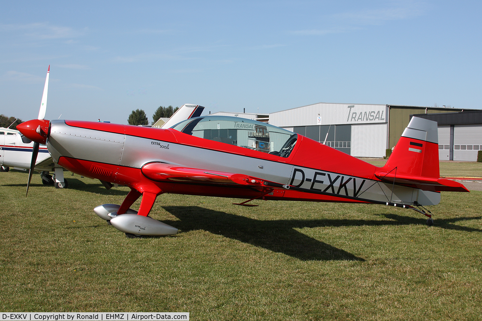 D-EXKV, Extra EA-300L C/N 1204, at ehmz